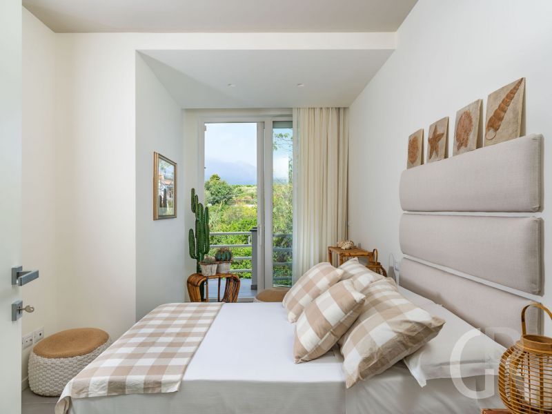 villa-isabella-schlafzimmer-in-beige.jpg