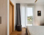 villa-colle-verde-schlafzimmer-und-ausgang-ins-freie.jpg