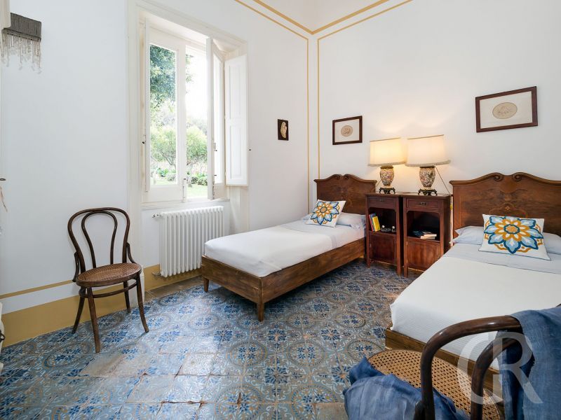 villa-ritrovato-zwei-einzelbetten-schlafzimmer.jpg