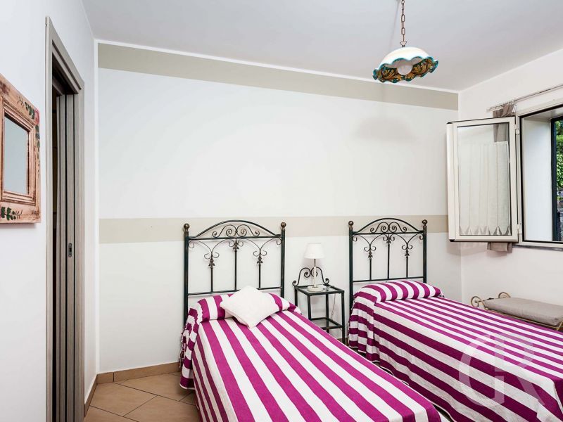 villa-montefiore-schlafzimmer-mit-einzelbetten.jpg